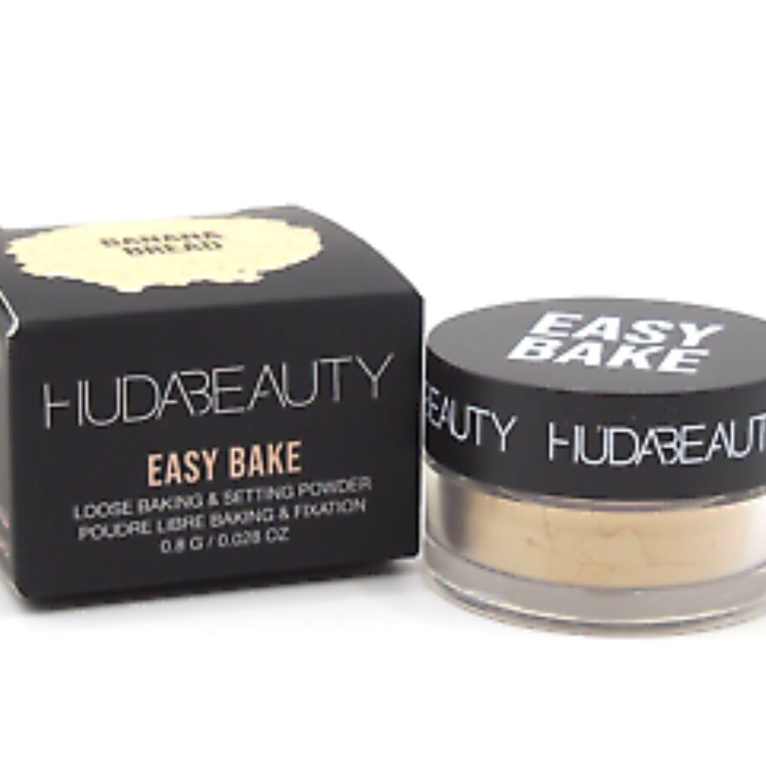Application of Huda Beauty Easy Bake Powder