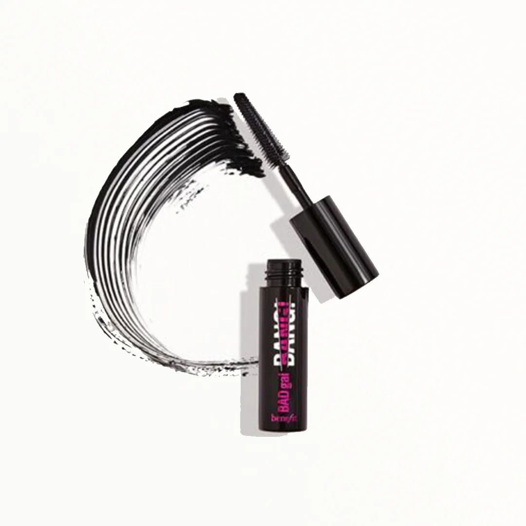 volumizing mascara before and after application