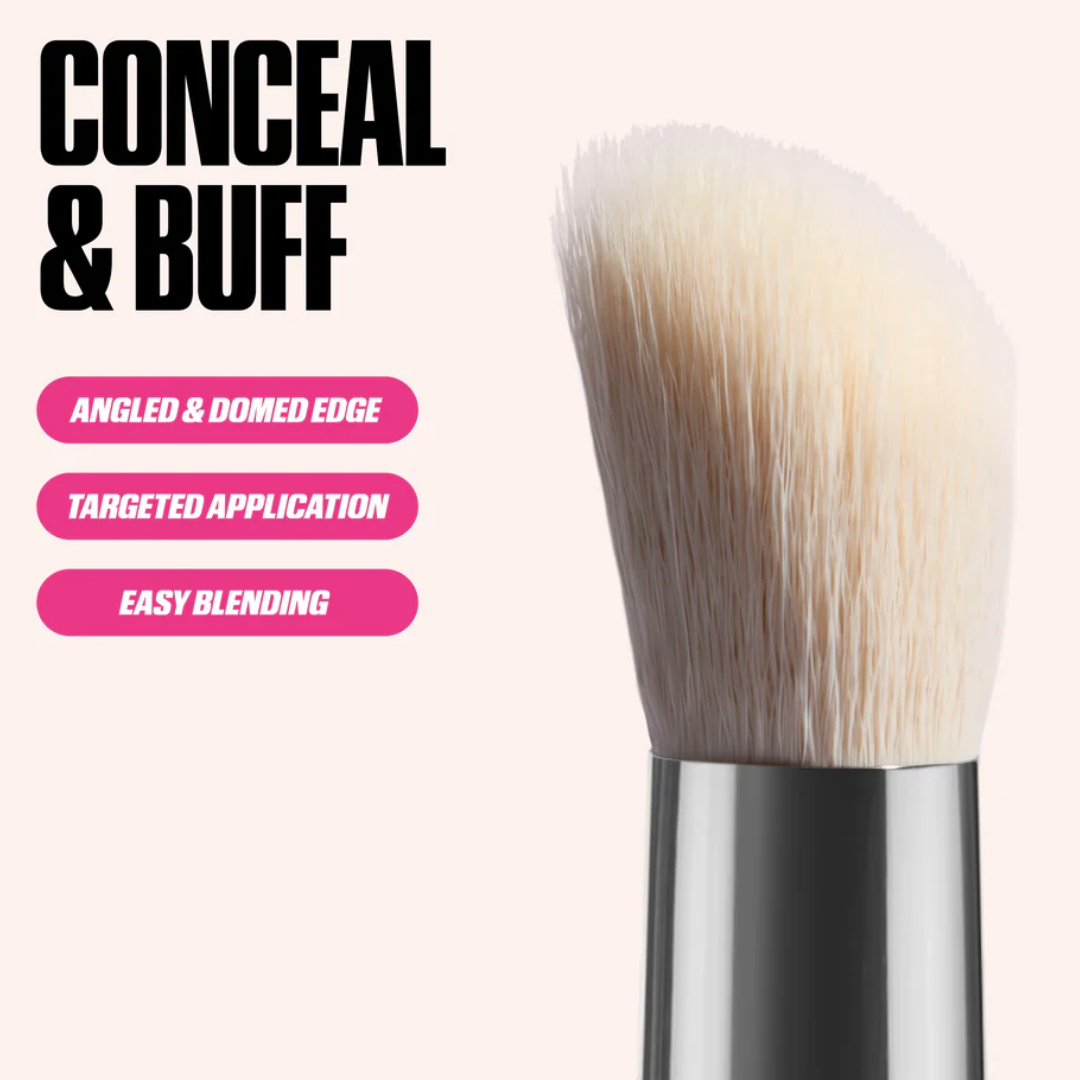 Huda Beauty makeup brush for smooth under-eye blending