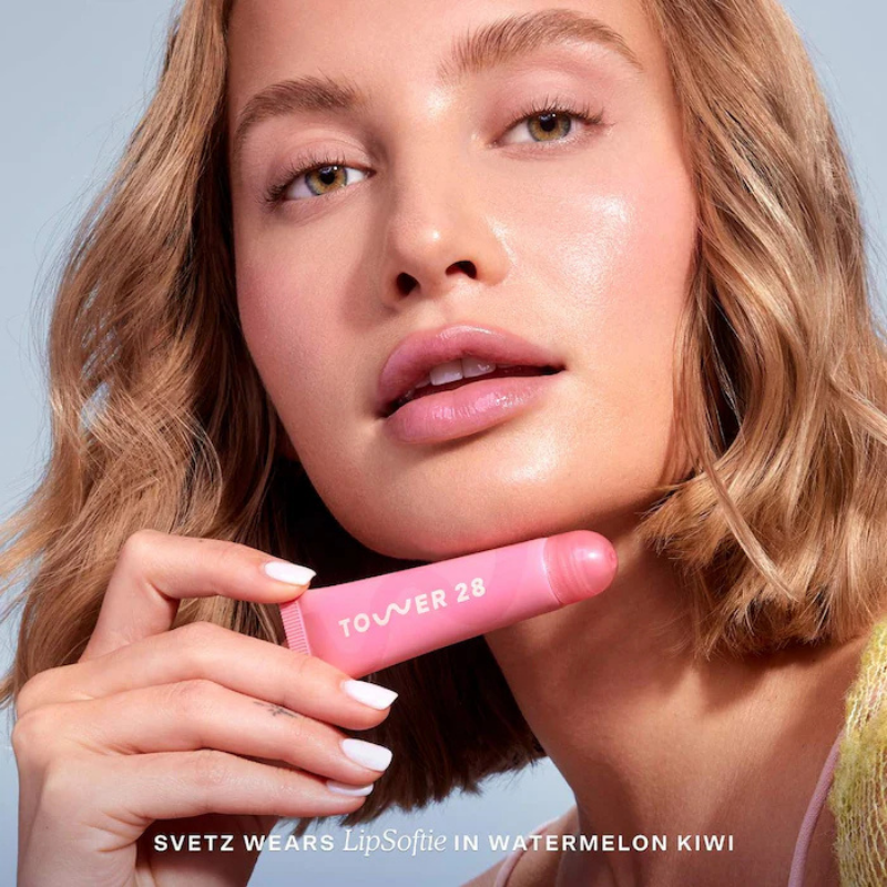 "Radiant makeup bundle with highlighter, lip gloss, and more from Sephora Favorites"

