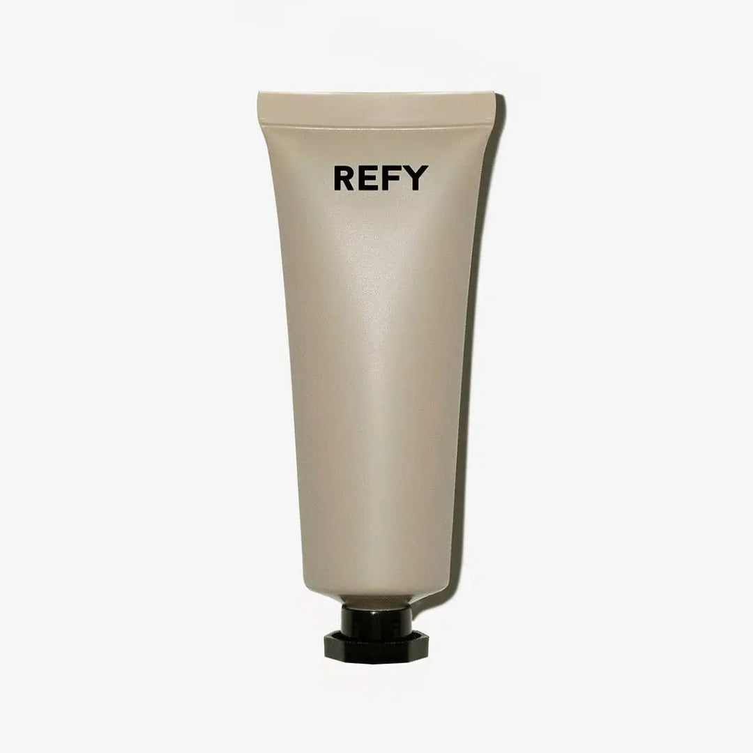 REFY Gloss Highlighter on White Background